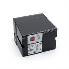 QTY:1 IFD450-10/1/1T controller Automatic flame detection shipping