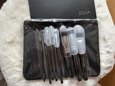 Genuine ZOEVA  8 x Brushes 310 spot 320 smoky liner 111 117 buffer NEW+bag B9