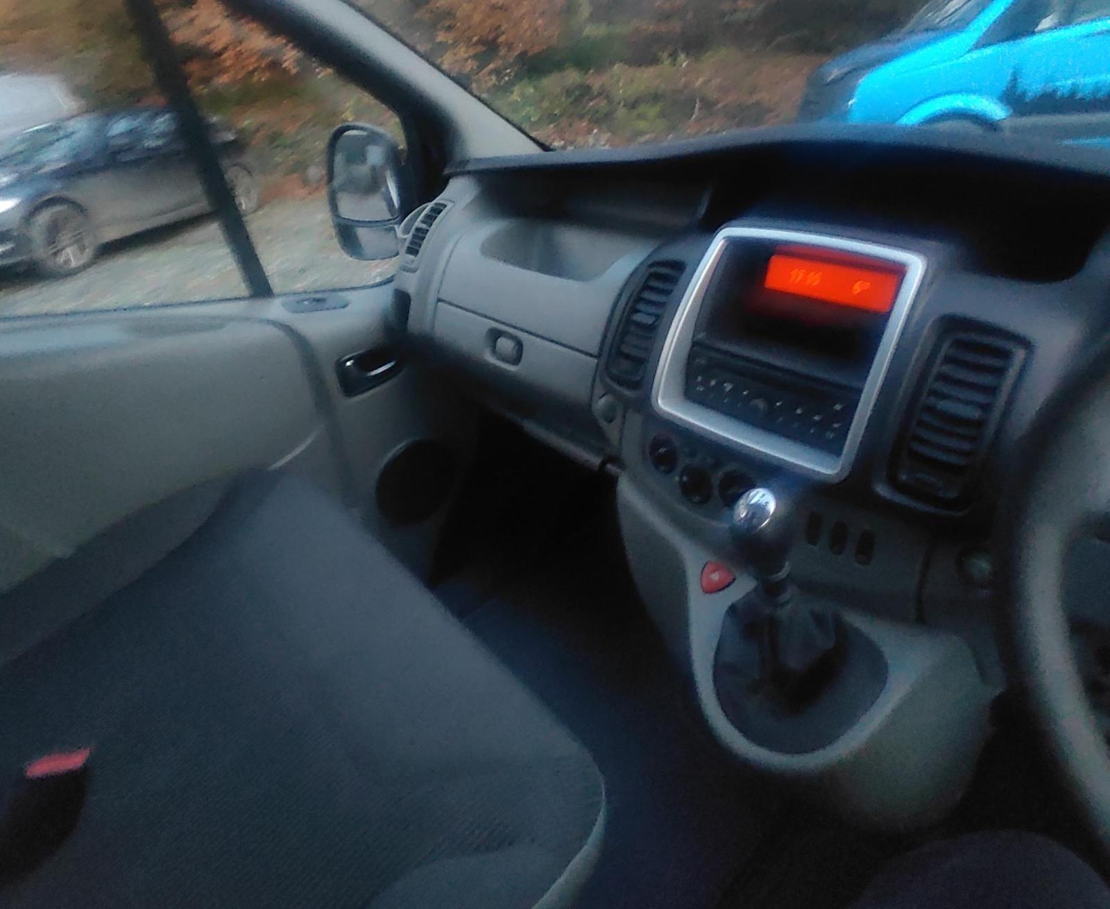 2014 VAUXHALL VIVARO FACTORY CREW CAB VAN 6 SEATER LWB WARRANTY NEW MOT