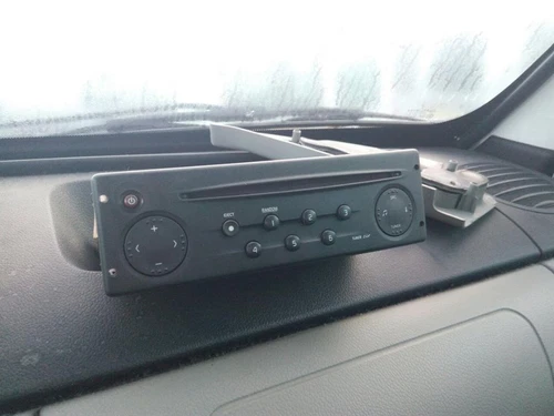 Sistema Audio/Radio Cd para RENAULT KANGOO I (F/KC0) Expression 4X4 2004 148295 - Imagen 1 de 10