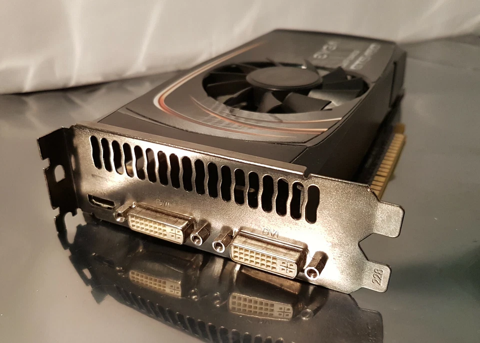 EVGA nVidia GeForce GTS 450 1GB PCI-E Graphics Card 01G-P3-1351-KR - Image 2 of 4