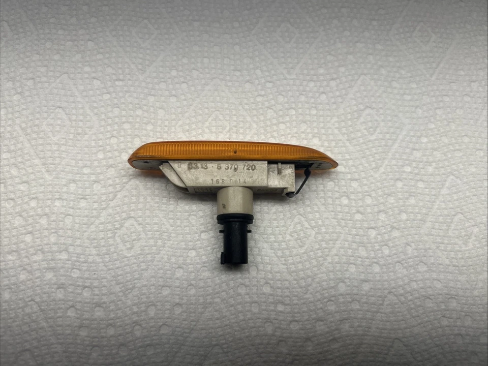 Luz repetidora de señal de marcador de guardabarros delantero izquierdo OEM PARA BMW X5 2000-2006 8382104 Foto 3 de 4