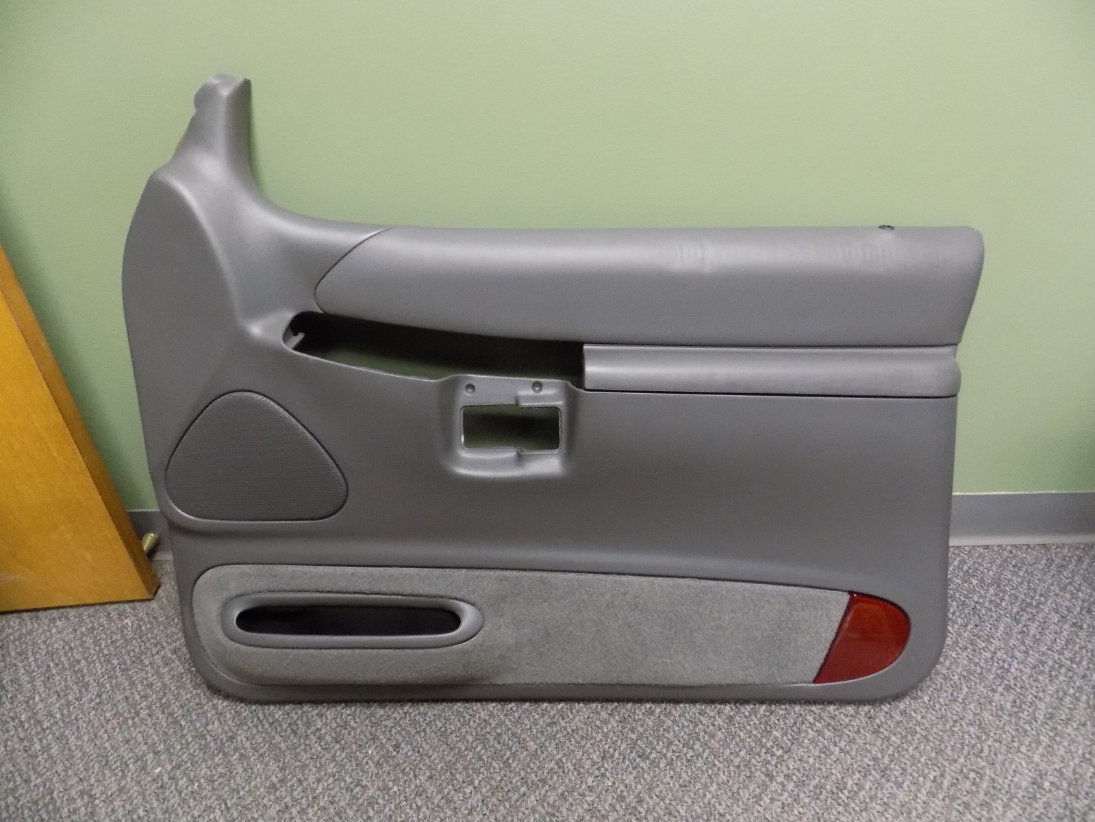 Ford OEM 2000 Explorerdoor Interior Trim Panel Right XL2Z9823942AAE