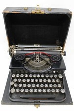 Antique Vintage Royal Portable Typewriter with Protective Carrying Case thumbnail