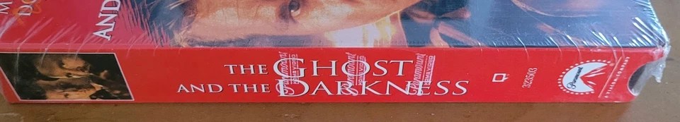 1997 Paramount VHS: The Ghost and the Darkness (Michael Douglas, Val Kilmer) - Image 4 of 4