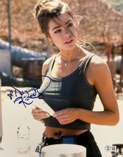 Denise Richards Signed 11x14 Photo James Bond The World Is Not Enough Beckett