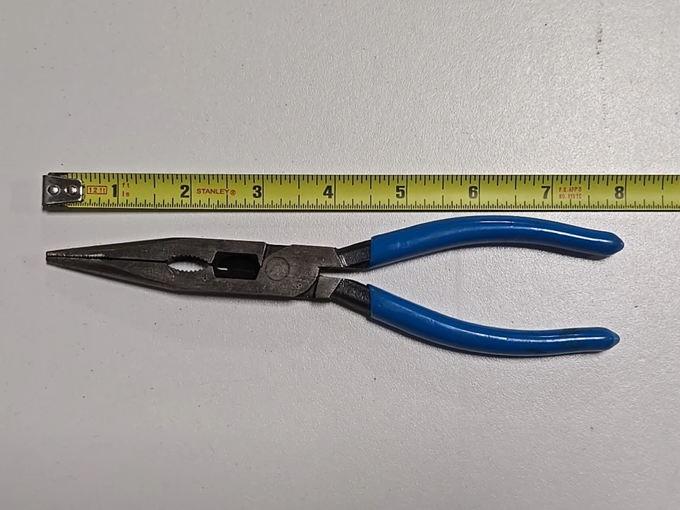 Alicates nariz larga Channellock 8" con cortador E318 EE. UU. Foto 2 de 4
