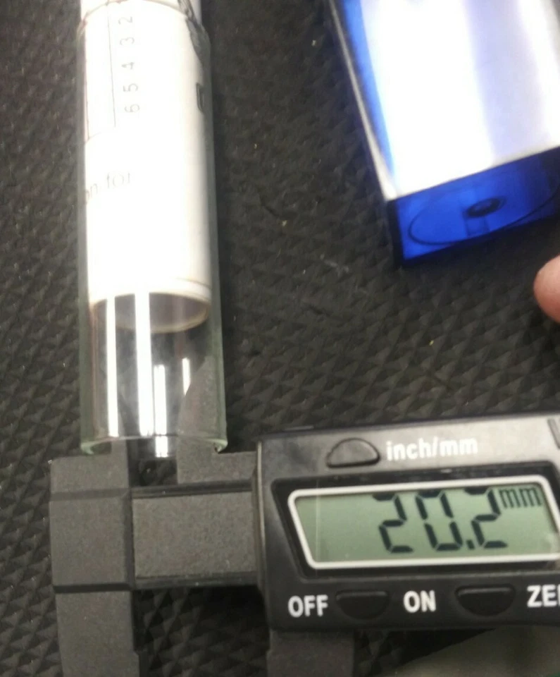 DIAPOSITIVA DE VIDRIO DE PARED DE LUZ MEDIA CLAYTON Foto 2 de 2