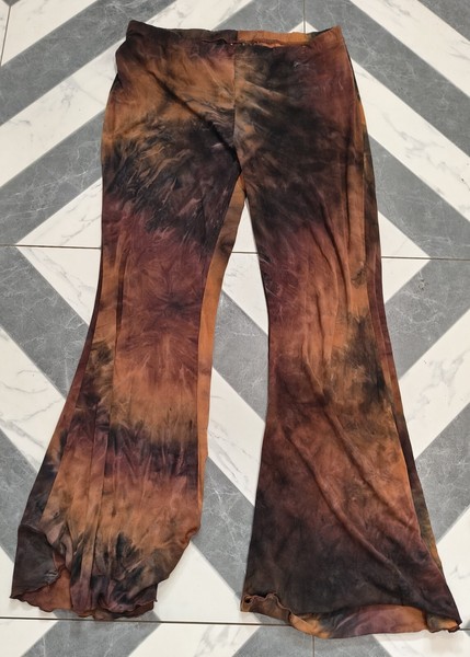Black & orange tie dye flared pants XL