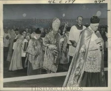 1959 Press Photo J. Francis Cardinal McIntyre, Pontifical High Mass - noo28315