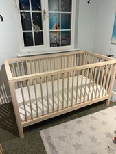 Image of mamas and papas cot / cot bed blush 