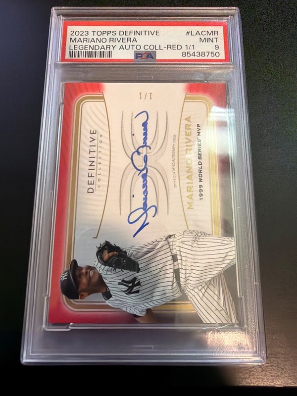 2023 Topps Definitive Mariano Rivera 1/1 Legendary Auto -Red #LAC-MR PSA 9