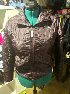 The North Face Women's Purple Quilted Full Zip Jacket Pockets Logo S/P