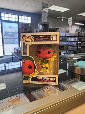 Funko Pop! Vinyl: Marvel - Halloween Vision #716 Ships With Protector 