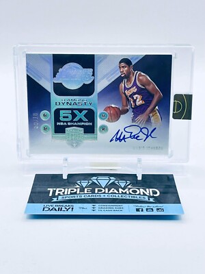 スポーツ選手 Panini Magic Johnson auto /35 2024-25 Panini Revolution Magic Johnson Legends Future Frame