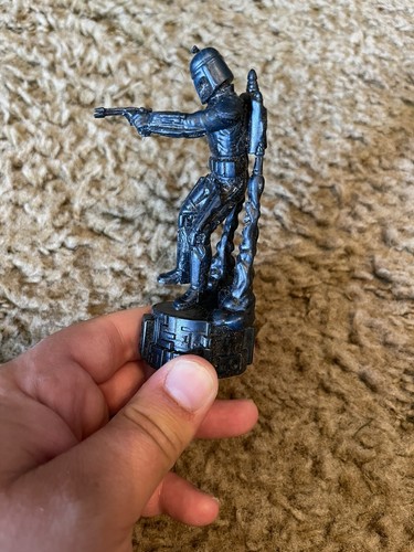 Star Wars Chess REPLACEMENT Piece- Black Jango Fett - 2005 LFL - Picture 2 of 12