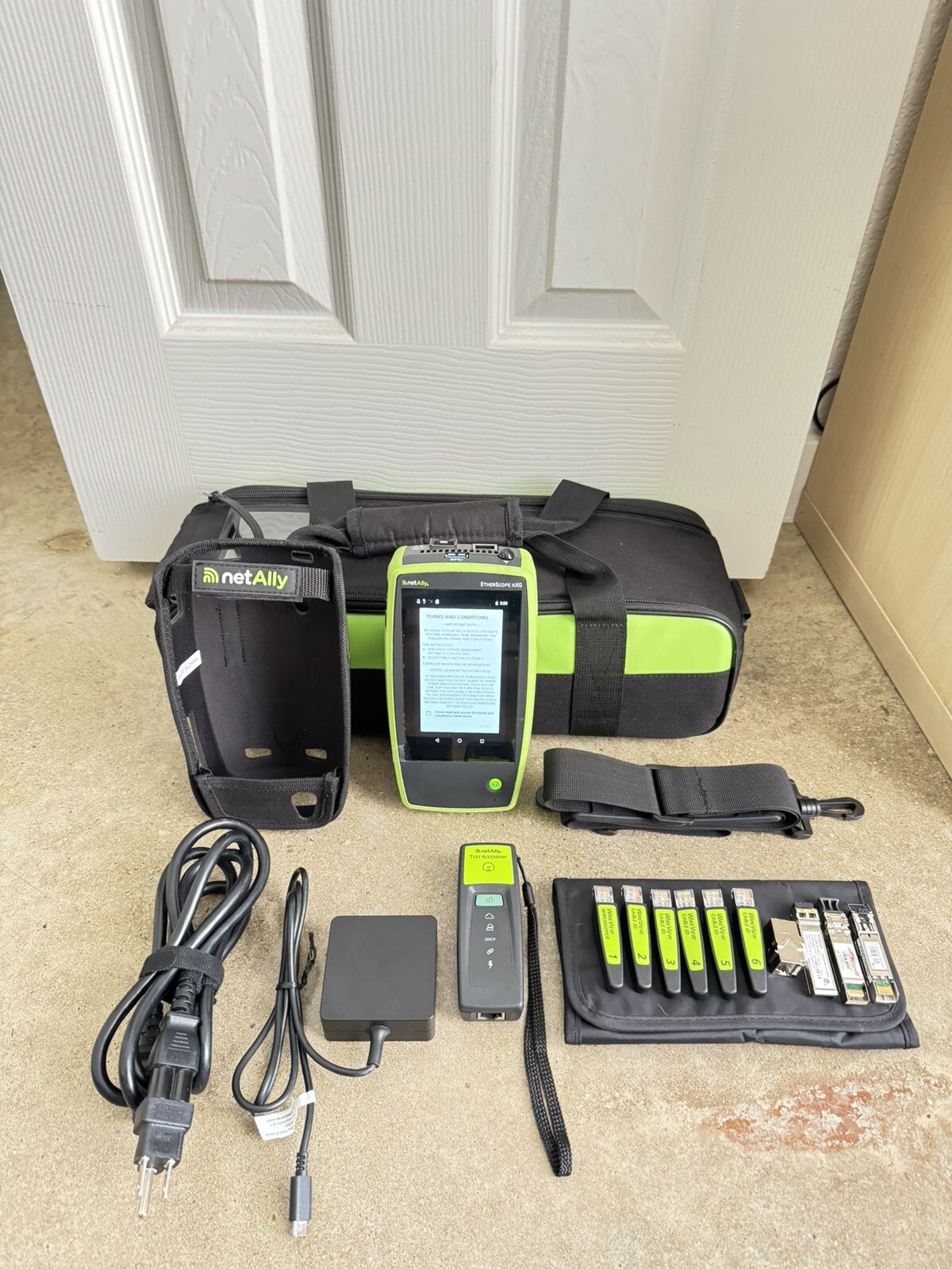 Netally EXG-200-KIT EtherScope nXG Portable Network Expert Professional Kit