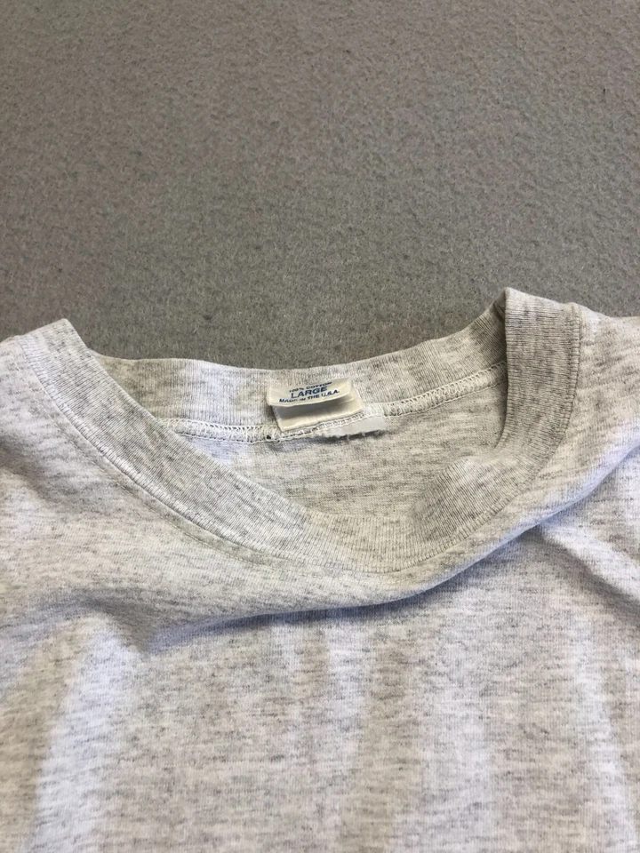 Camiseta vintage K-Swiss para hombre grande atlética gris hecha en EE. UU. Camiseta con logotipo de algodón Foto 3 de 4