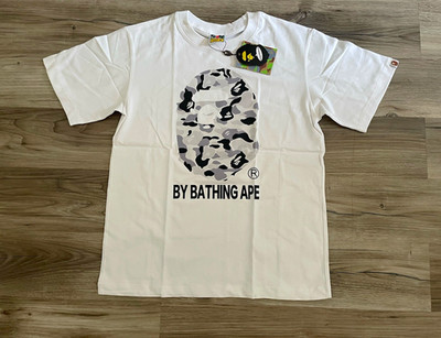 A Bathing Ape BAPE Men's M White Ape Head Logo Graphic Tee Crew Neck
