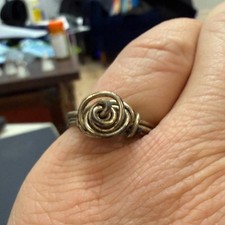 Elegant Silver Wire Rose Ring
