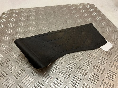 Footrest dead pedal