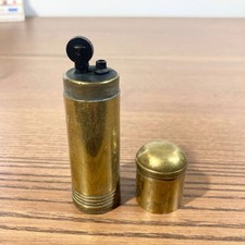 Briquet Ancien de soldat en Laiton – Vers 1930 – Modèle Cylindrique à Essence