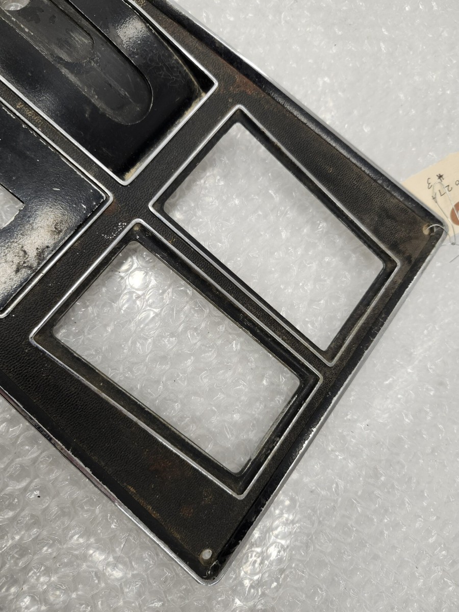 コンソールボックス 75-76コルベットシフトコンソールプレートNEW自動W