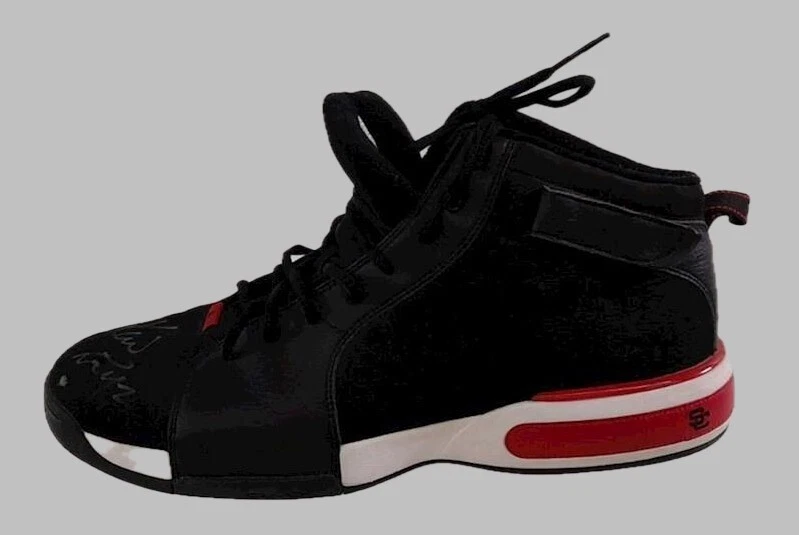 Kevin Love PSA/DNA Autograph Reebok S Carter Basketball Shoe - High School Worn? - Image 3 of 4