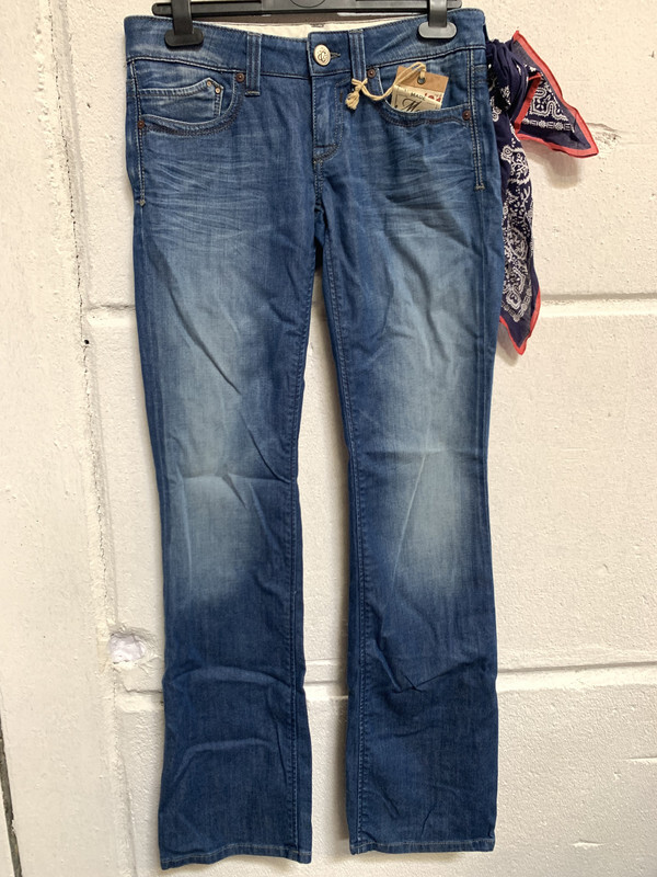 Mavi Ladies Jeans Bella Low-Rise, Slim Bootcut Blue W27 L34