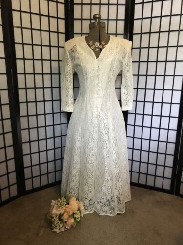 Vintage Wedding or Formal Dress by Betsy's Things Ivory Lace Dress, size 5-6 - Afbeelding 1 van 13