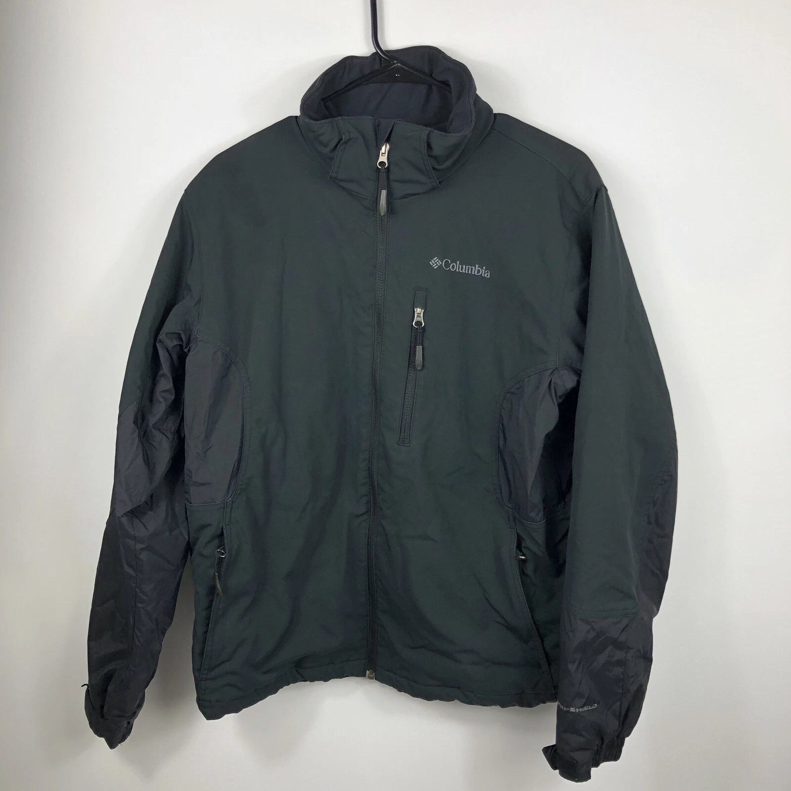 Columbia Softshell Omni-shield Mens Jacket Black. Chest 23 in, Length 25 in