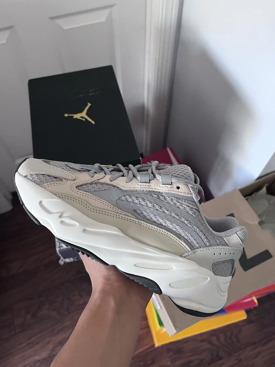 Adidas Yeezy Boost 700 V2 Cream size 7 eBay