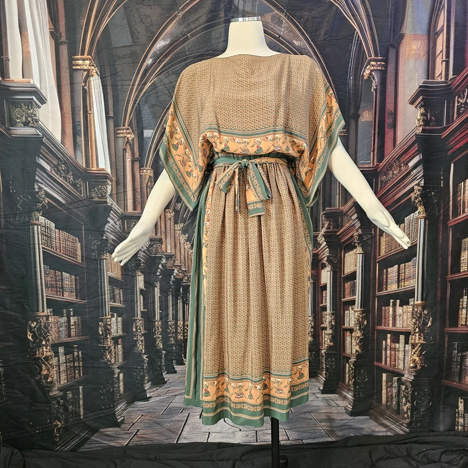 Vintage 1970s Silk Dress Butterfly Sleeves Egyptian Pattern Green Orange - Image 4 of 4