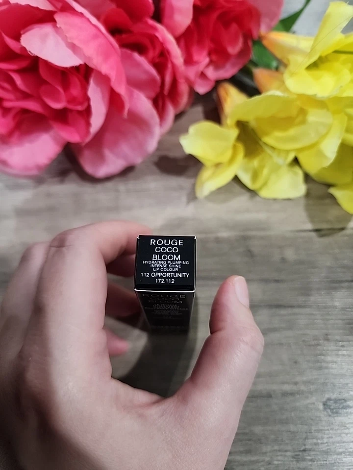 Chanel Rouge Coco Bloom Hydrating Plump Intense Shine Lipstick #112 Opportunity - Image 3 of 4