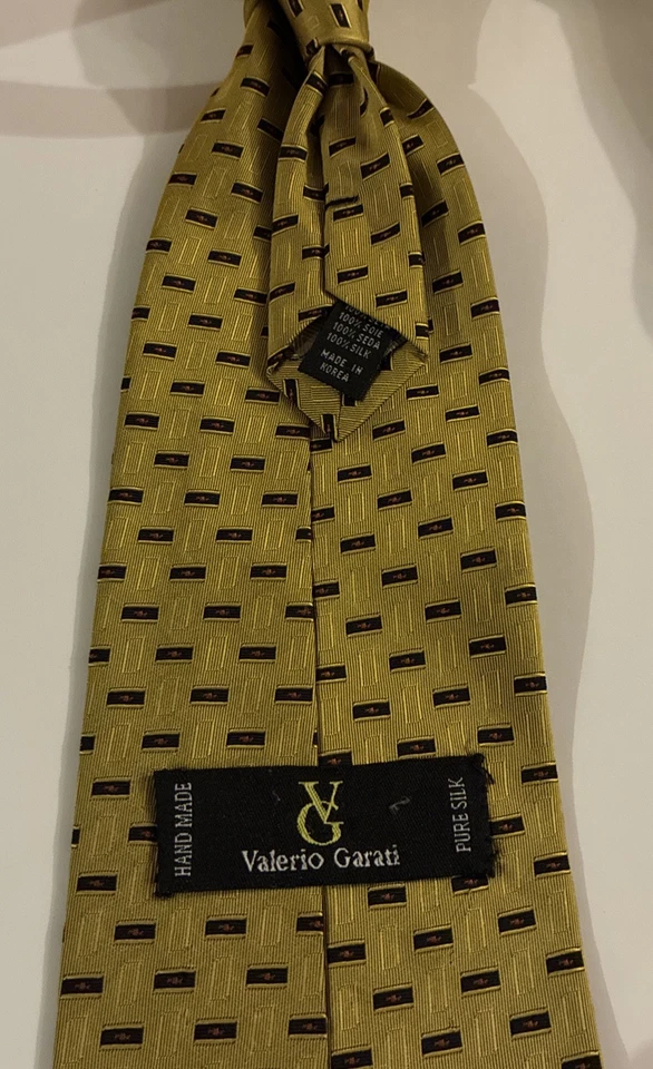 Valerio Garati Men's Yellow 100% Silk Hand Made Statement  Neck Tie  - Image 3 of 4