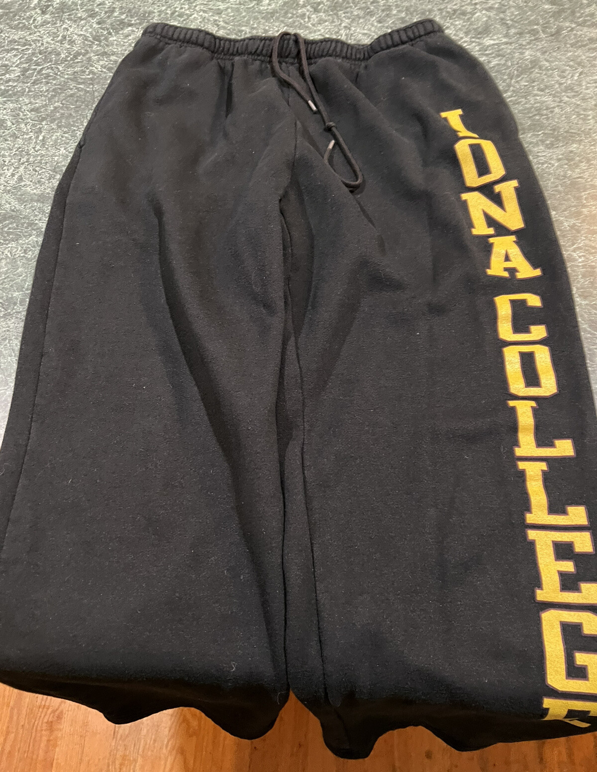 Jansport Iona College Black Spellout Sweatpants Mens … Gem