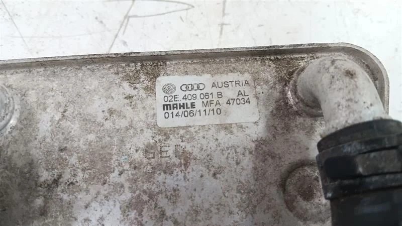 Enfriador de aceite líquido transmisión automática Volkswagen Golf 2010 2011 2012 2013 2014 Foto 2 de 4