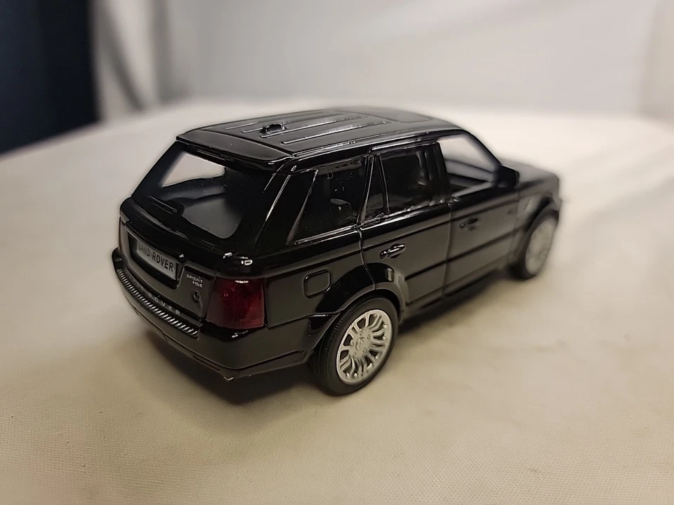 Range Rover Sport Kinsmart Diecast 1:38 Scale Black Pullback - Image 3 of 4