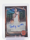 SADIQ WHITE 2025-26 BOWMAN CHROME 1ST ROOKIE AUTO ORANGE REPTILIAN /25 Q7188