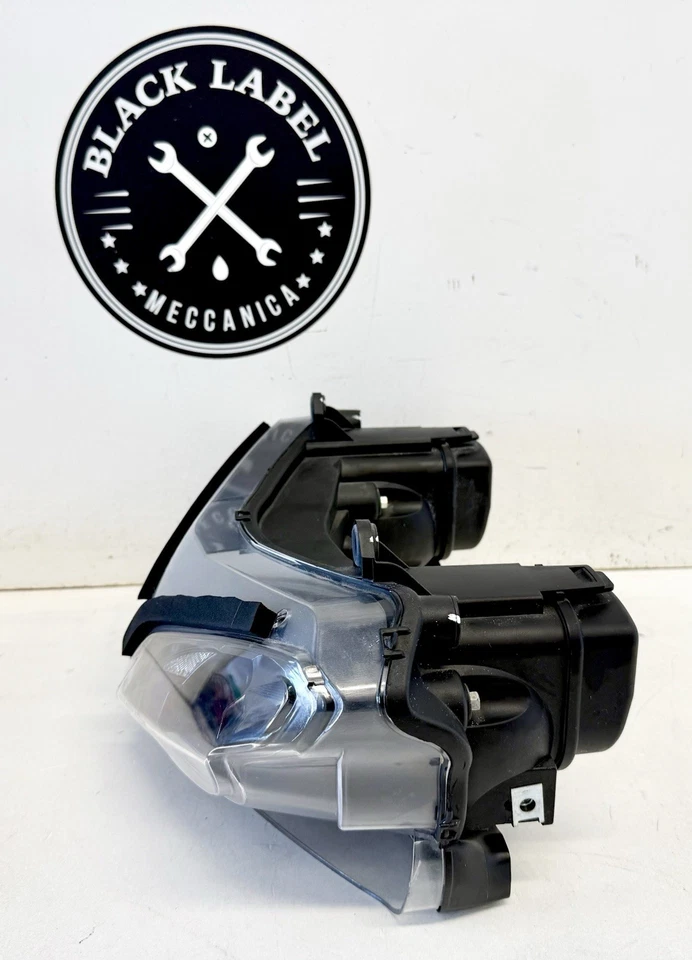 Genuine Ducati 848-1098-1198 S R EVO SP Headlight Assembly 52010152A Take-Off - Image 3 of 4