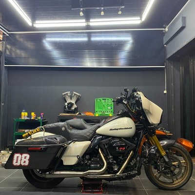 Für Harley Road Glide Ultra 2013-2015 2 in 1 Auspuffanlage