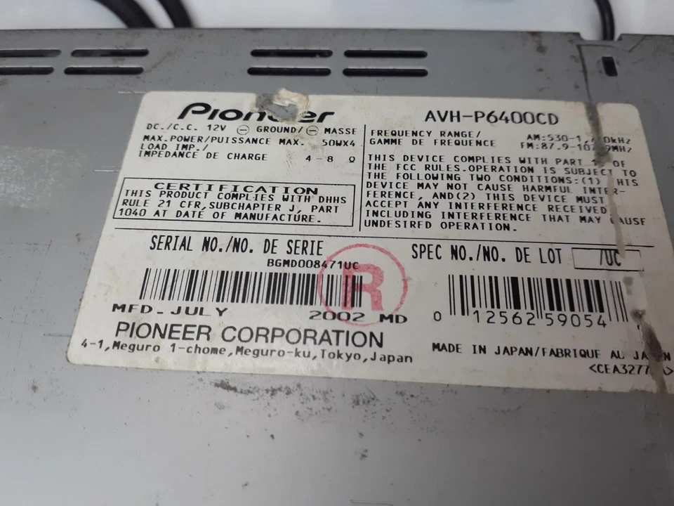 Pioneer Head Unit AVH-P6400CD - Image 2 of 2