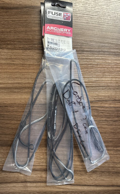 Hoyt Carbon Defiant 30 with #3 DFX Cam String & Cable Set