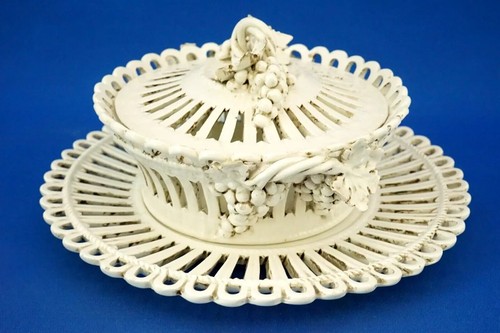 ANTONIBON NOVE Centerpiece and bonbon tray 19th Perforated ceramic Grapes Italy - Picture 6 of 24