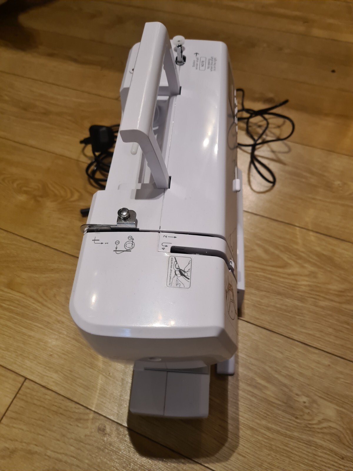 Uten Computerized Sewing Machine Electronic Quilting 200 Stitches 8