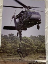 Affiche couleur brillante United Technologies Sikorsky avion troupes action photo