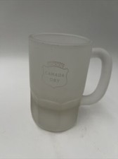 Ancienne tasse en verre dépoli sec Canada hauteur 4 1/2"