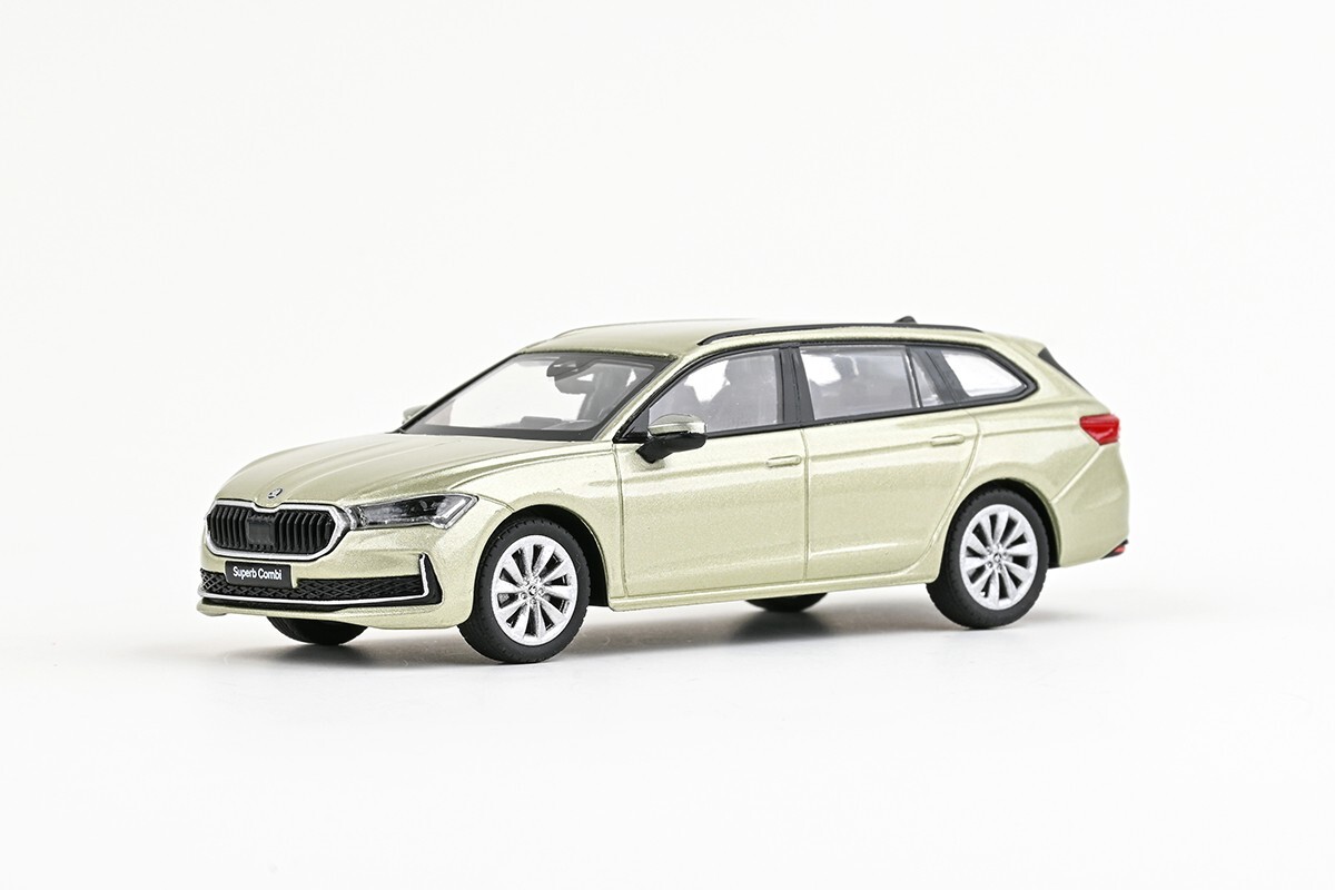 Škoda Superb IV Combi (2023) Blue Energy ABREX 1:43, (8592420416735) • Ár, Vélemények