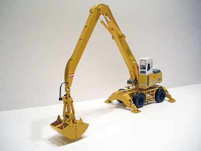 Conrad 2839 Liebherr A954 Wheel Excavator w/Clam & Grapple 1/50
