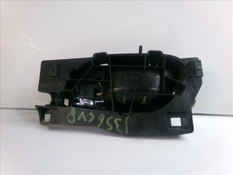 Ri♥ページ 8-98029192-0 6107140-P301 8980291920 Front Door Waist Seal
